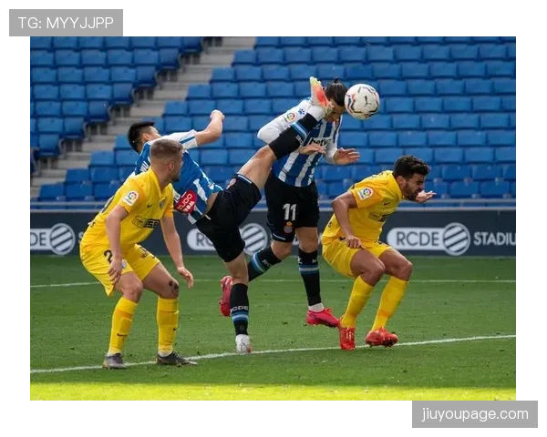 探访新建的巴达霍斯足球场,它将成为下赛季西乙升班马的主场